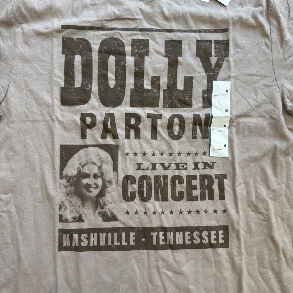 Dolly Parton Live In Concert Nashville Tennessee Graphic T-Shirt Tan Mens Medium